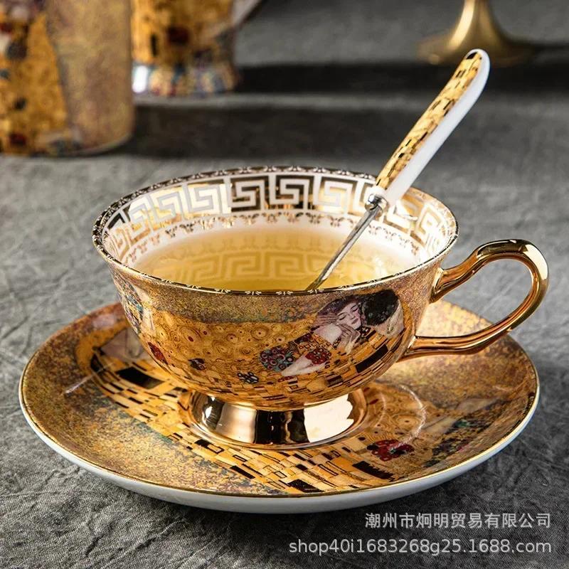 Klimt Kiss Bone China Кружки Кофейные чашки с ложкой Фарфор Густава Климта Свадьба День рождения Подарки Офис Бытовая посуда
