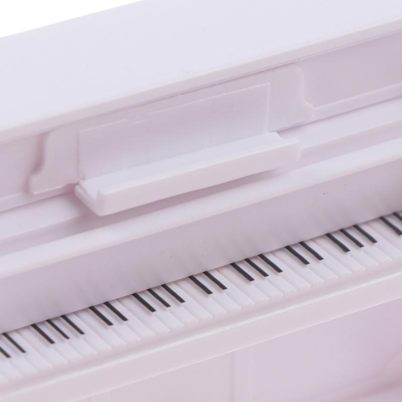 Миниатюрное белое пианино с табуретом - аксессуары для кукольного дома