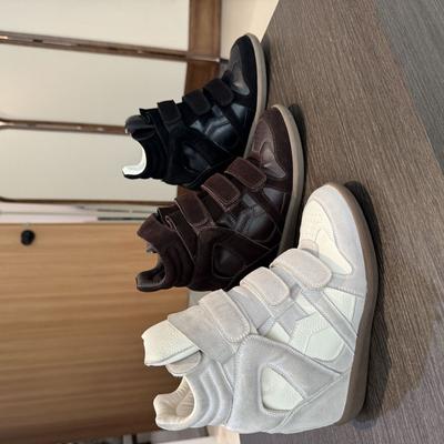 Женская обувь – Кроссовки