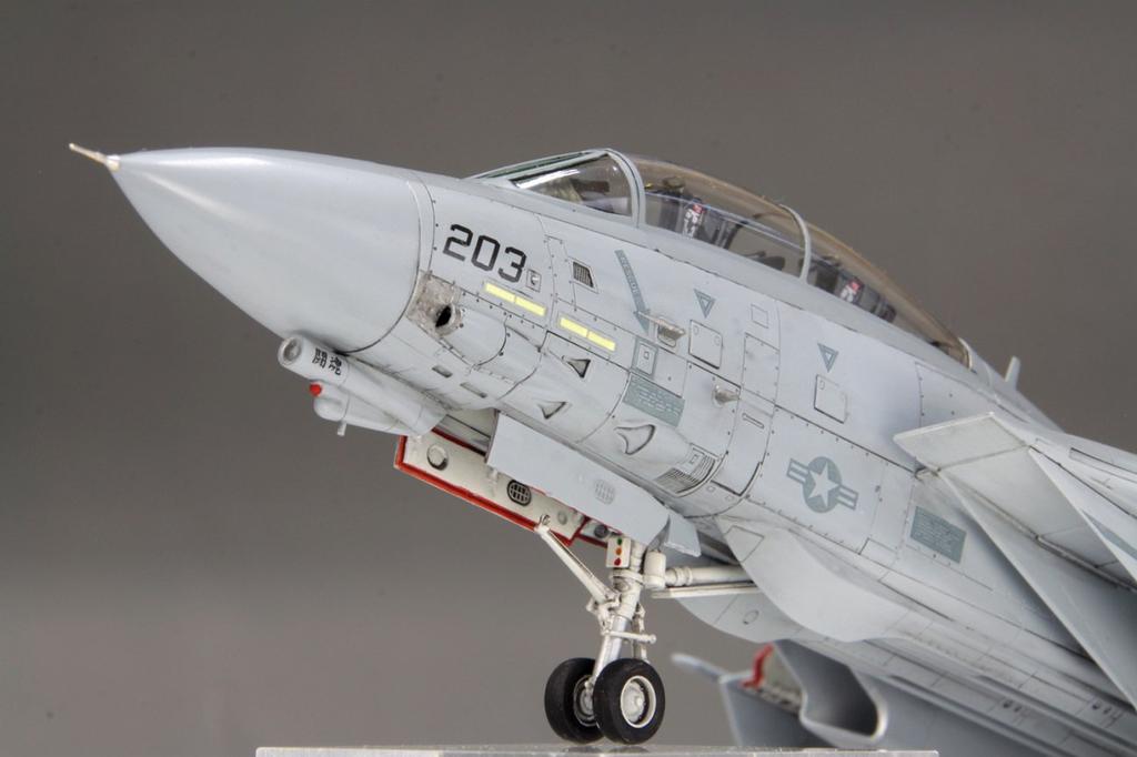 Fine Mold Aircraft Series US Army Tomcat USS Independence 1995 Пластиковая модель FP32 1/72 F-14A