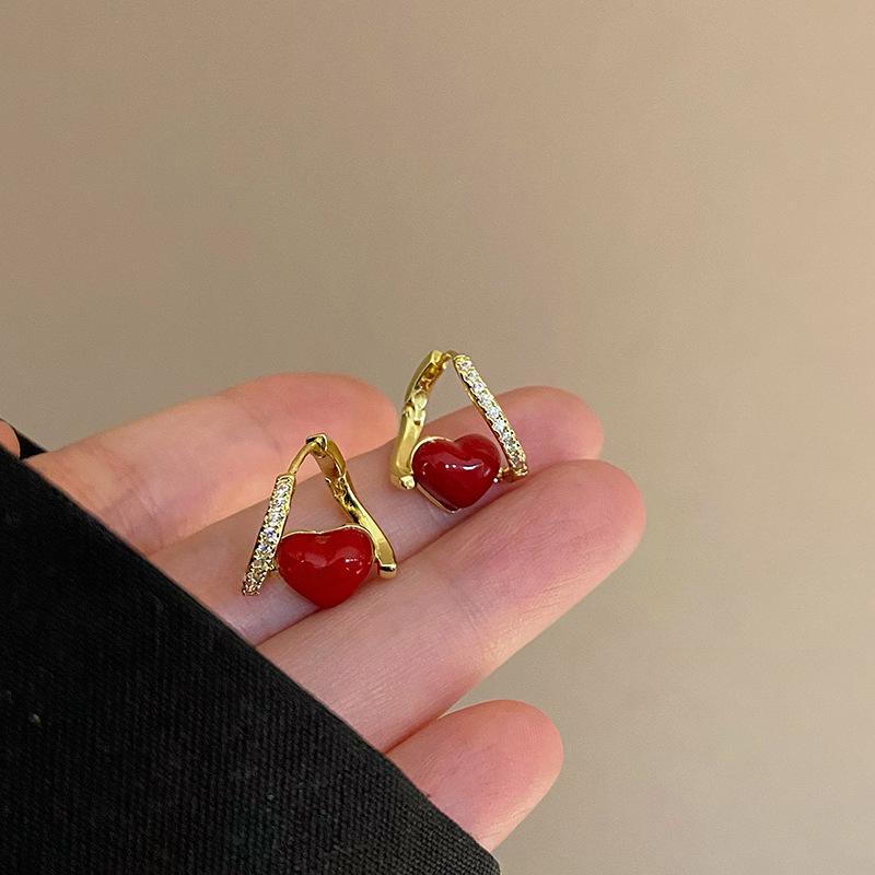 Французская ретро-винно-красная капля масла Love с микроинкрустацией цирконом и геометрической пряжкой для ушей