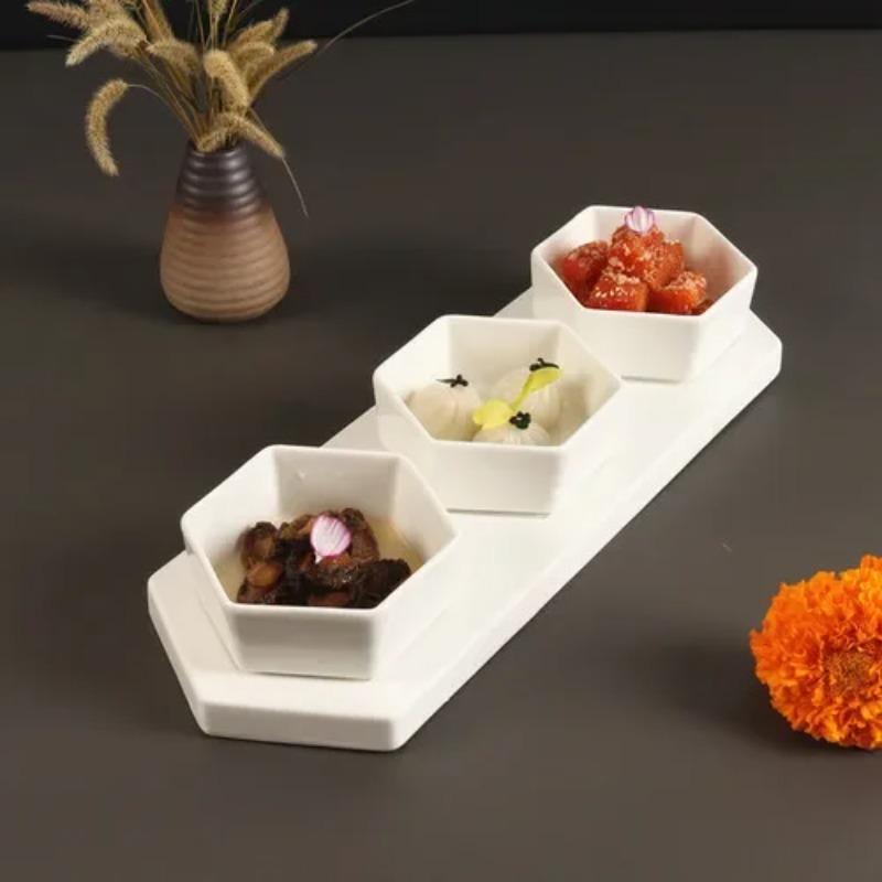 Керамическая тарелка для закусок Послеобеденный чай Белая фарфоровая тарелка для десерта Торт Украшение ресторана Гарнир Домашняя креативная посуда