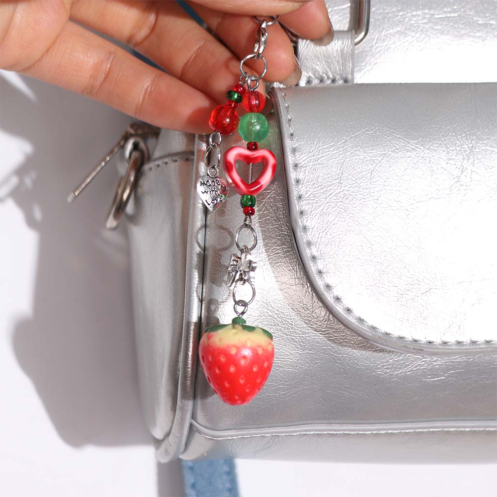 Bag Hanging Strawberry Beads Phone Chain Acrylic Car Keyring Strawberry Keychain Pendant Gifts