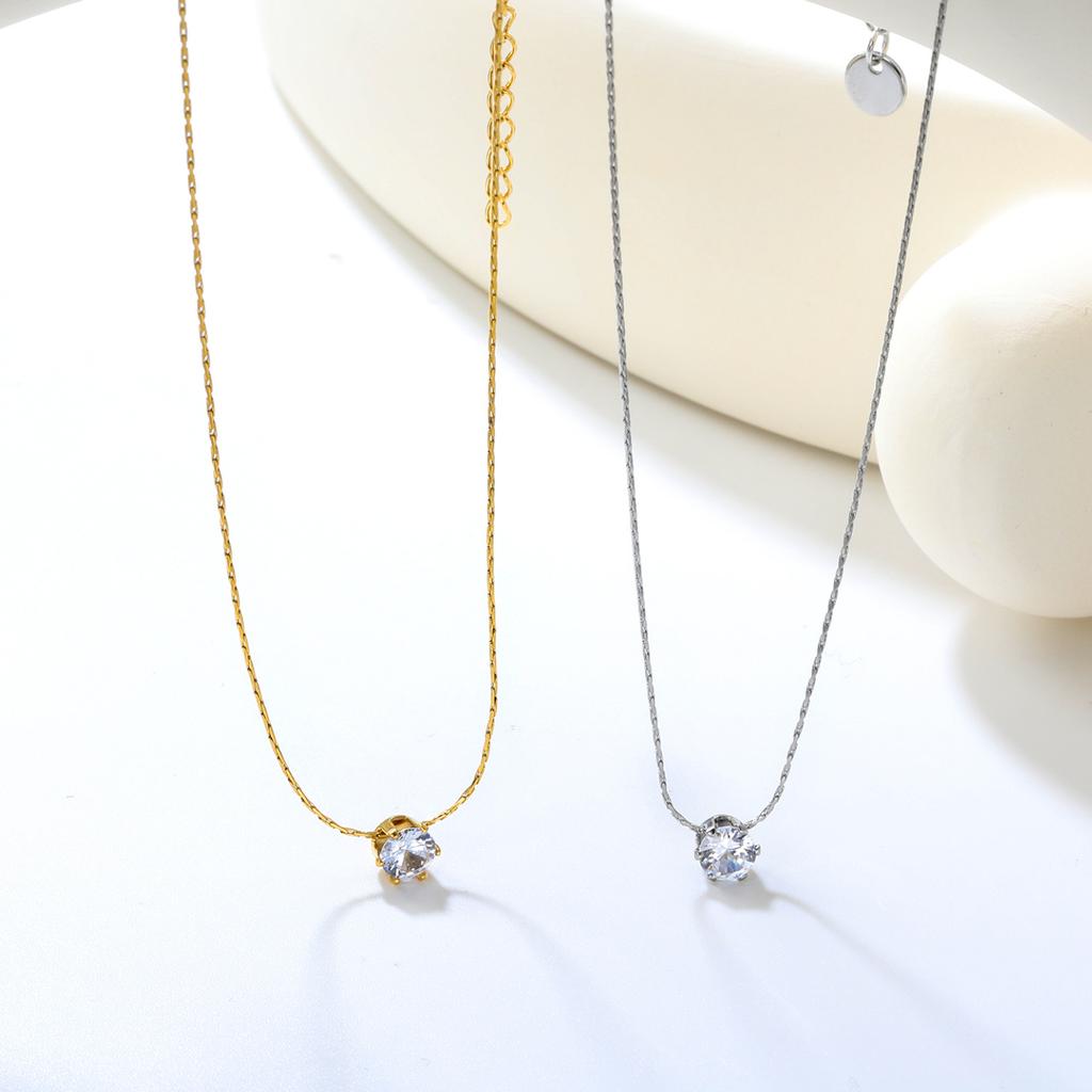 Elegant White Diamond Pendant Necklace Simple Round Collarbone Chain Jewelry For Women