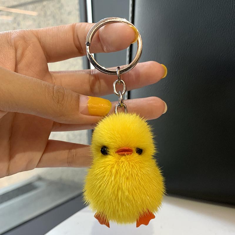 Забавная плюшевая игрушка желтая утка брелок с шлемом брелок для женщин подарок уникальный креативный красочный брелок для сумки автомобиля в виде животного
