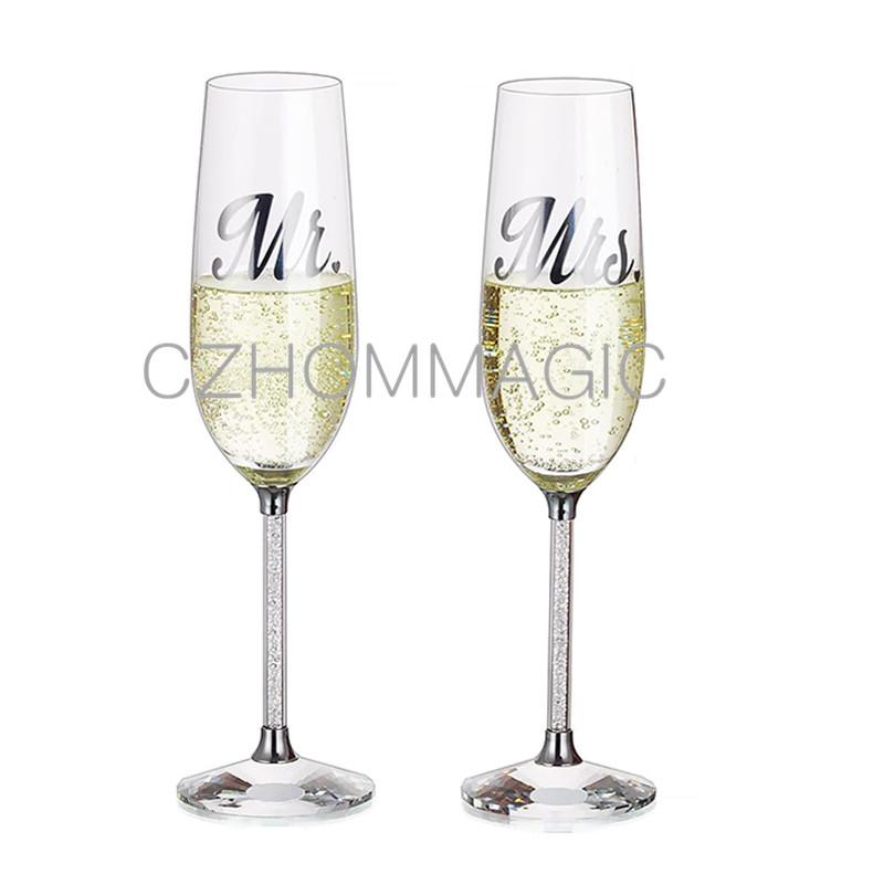 2pc 200ml Wedding Crystal Champagne Flutes Glasses Engraved Mr & Mrs Set for Bride and Groom Toasting Champagne Flutes Cup Gifts