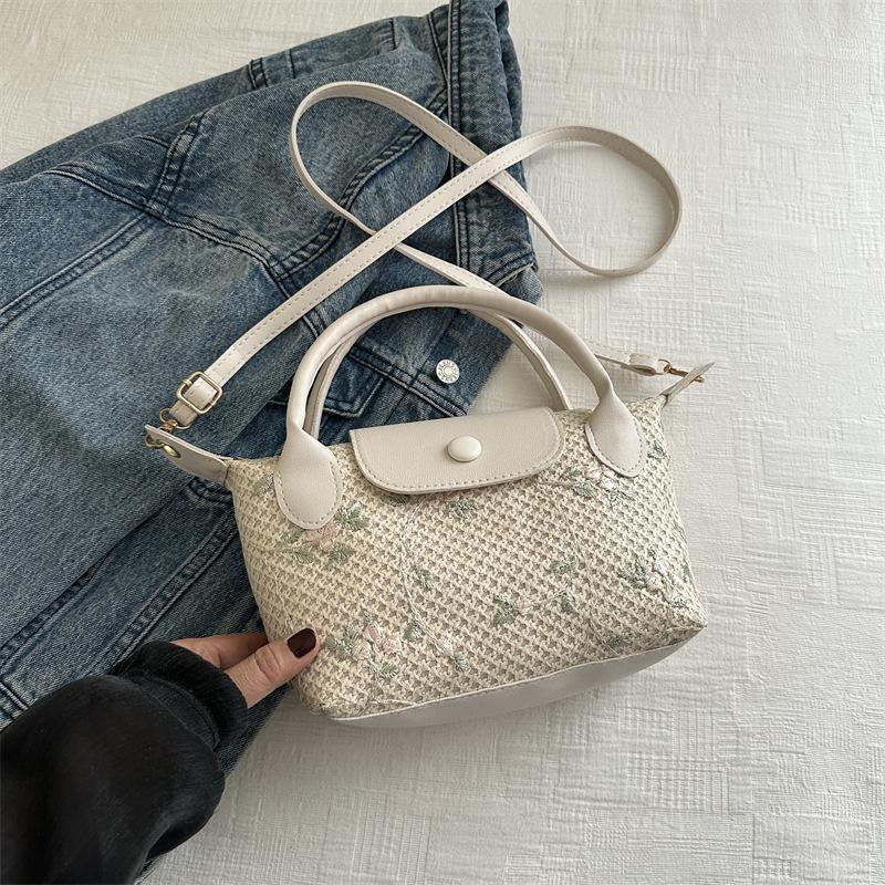 Соломенная модная нежная сумочка 2025 весна новая универсальная ins сумка-мессенджер в иностранном стиле маленькая квадратная сумка женская