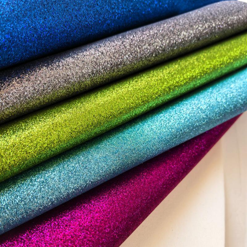 Блестящая ткань из искусственной кожи с градиентной радугой и золотисто-серебряными блестками
