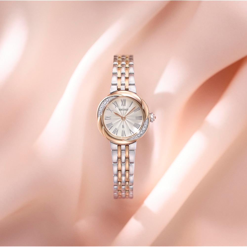 Женские кварцевые часы Seiko Lukia SSWA002 Корпус с бриллиантом, выращенным в лаборатории, Хрустальное стекло Серебристый и шелковисто-розовый циферблат цвета слоновой кости Нержавеющая сталь