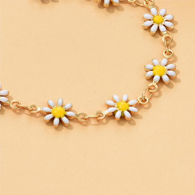 Trendy Chic Daisy Chain Anklet for Women Stylish Yellow Enamel Flower Design Chain Summer Vocation Jewelry Gifts