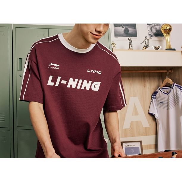 Li-Ning Футболка унисекс с принтом в полоску и надписью American Vintage Letter Logo, свободная, удобная, с коротким рукавом и заниженной линией плеч, AHSU657-3