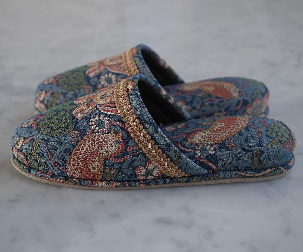 Jennifer Taylor Room Unisex Perfect for Beauty Salons and Nail Strawberry Thief by William 33094SP Shoes, Slippers, Salons, Morris,