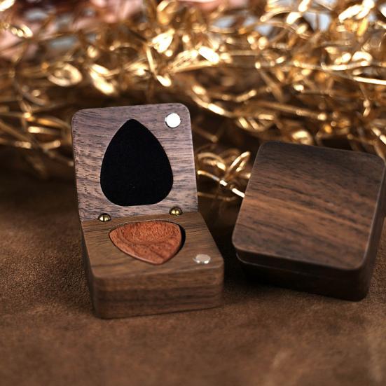 Wooden Guitar Pick Box Guitar Picks Portable Guitar Plectrum Holder Pick Organizer Case for Musicians Travel Daily Storage