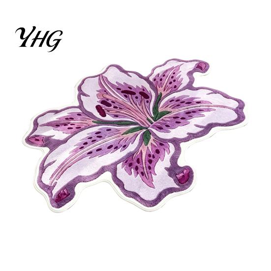 Modern Home Decor Mat Lily Shape Floor Mat, Absorbent Velvet Rug for Bathroom And Entrance, Non-slip Decorative Quick Drying Door Flower Bedroom