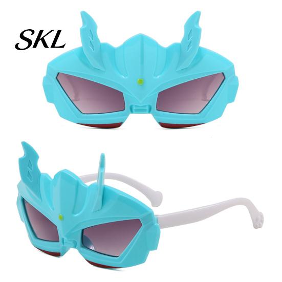 Flexible Frame Kids Sunglasses Boys Anime Hero Sunglasses, UV Protection Cool Cartoon Character Cosplay for Holiday Beach Party Photo Prop Outdoor Sun