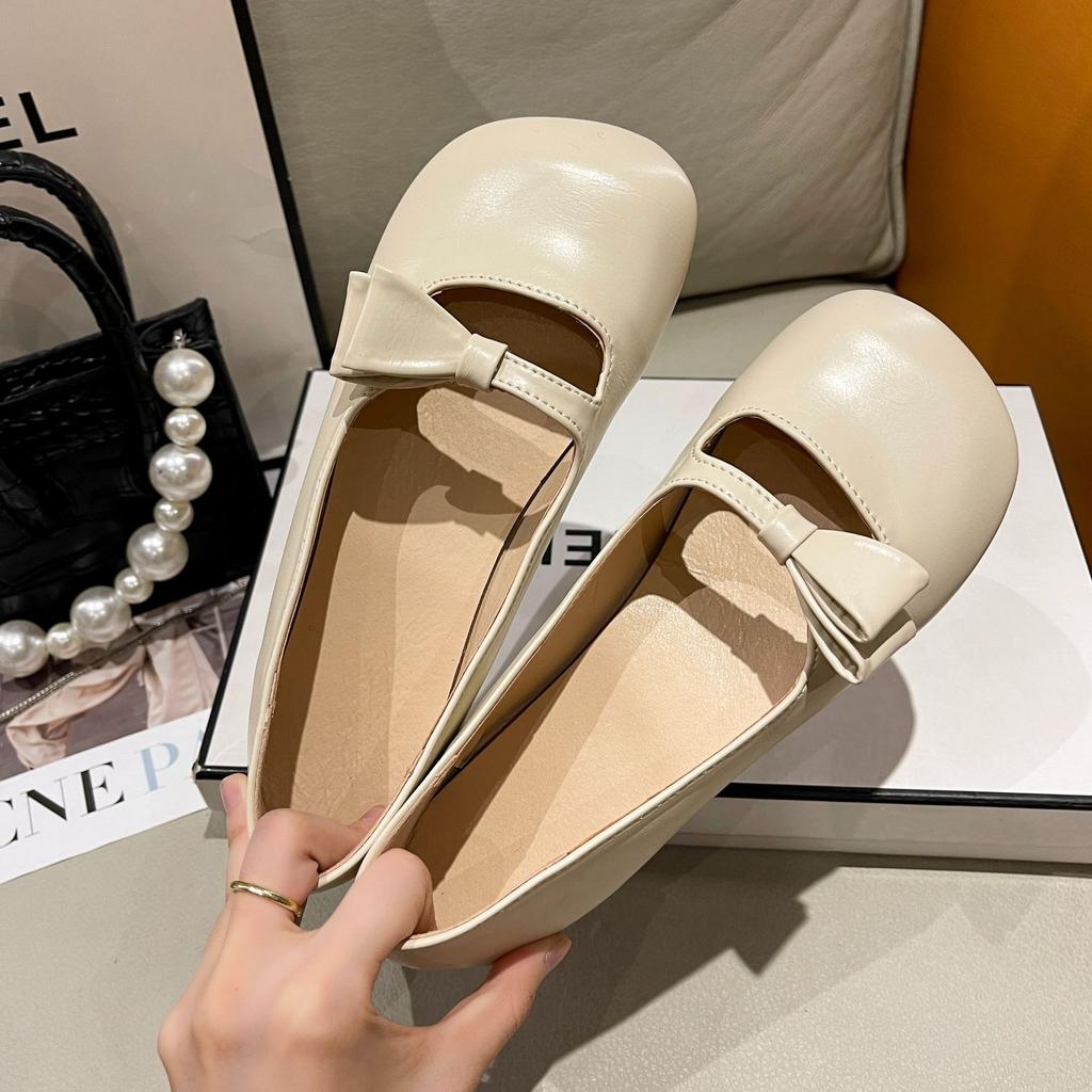Fashion and Lightweight Retro Round Head Flat Bottom Shallow Mouth Single Shoes Women's 2025 New Summer One-pedal Soft-soled Mary Jane Shoes