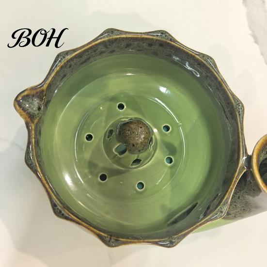 Ceramic Fruit Bowl for Kitchen Berry Washing with Drainage Holes, Self Rinsing Swirl Wide Mouth Lace Edge Colander, Large Capacity Colander