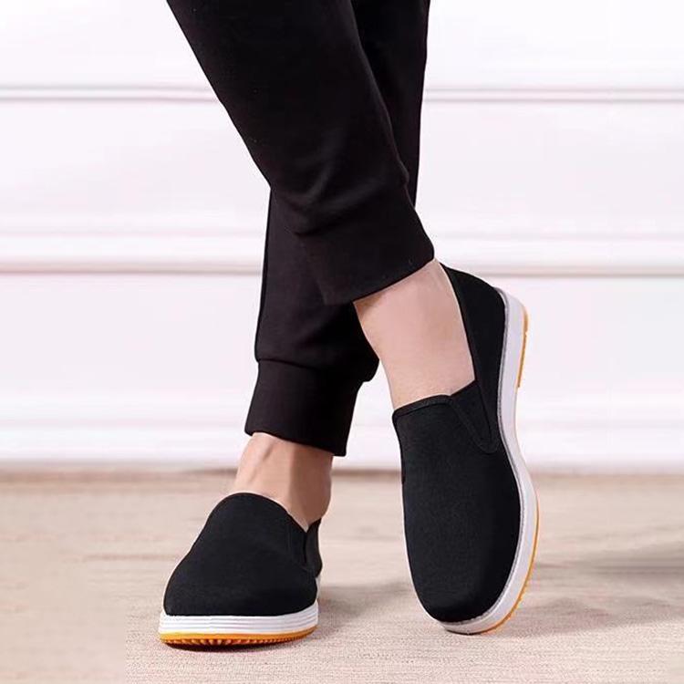 Мужские весенние дышащие уличные туфли Old Beijing Black из ткани, повседневные осенние рабочие туфли с мягкой подошвой, слипоны 39-45