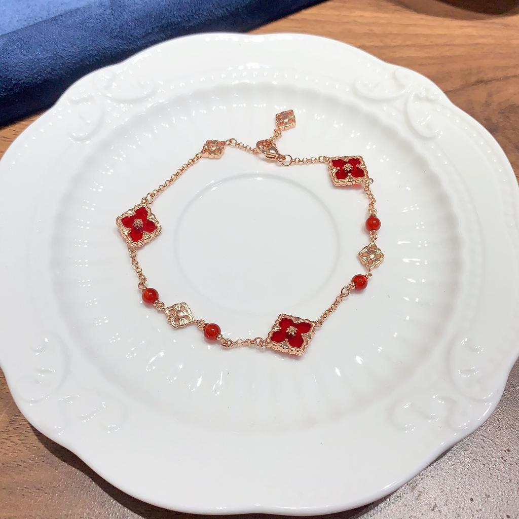 Буки Латти Итальянский Брашированный Мини Маленький Браслет с Трилистником из Халцедона в Виде Трех Цветов в Винтажном Придворном Стиле