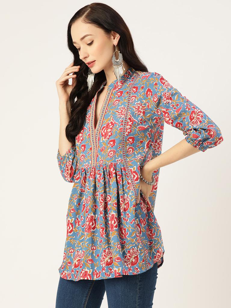 Удлиненный топ из чистого хлопка с бирюзовым принтом и воротником-стойкой