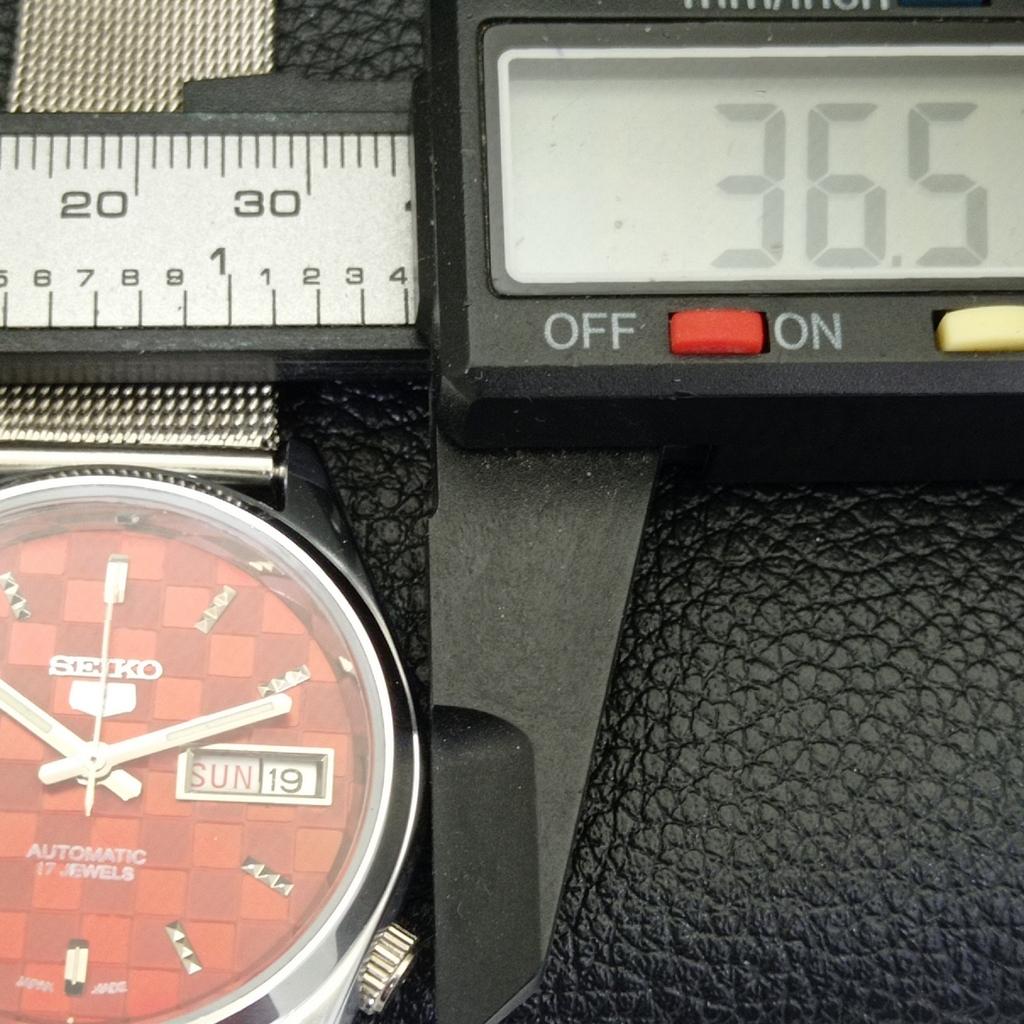 АВТОМАТИЧЕСКИЕ ВИНТАЖНЫЕ ВОССТАНОВЛЕННЫЕ ЧАСЫ SEIKO 5 JAPAN МУЖСКИЕ С КРАСНЫМ ЦИФЕРБЛАТОМ a440409-4 Sk-a440409