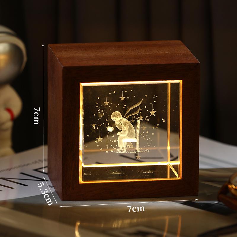 Ночной светильник 3D Galaxy Crystal Cube с деревянной основой - настольное украшение с подсветкой, идеальный подарок на день рождения
