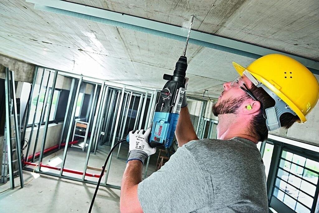 Перфоратор Bosch GBH 2-28 F Wechselfutter + кейс (611267600)