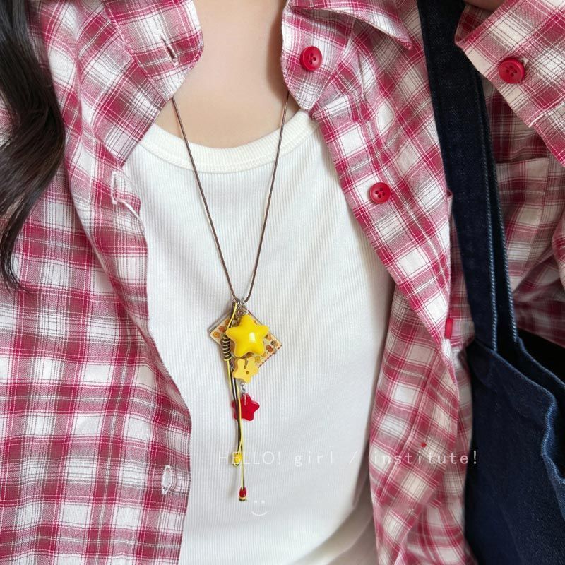 Cute star woven long necklace dopamine autumn and winter versatile sweater chain decorative accessories women