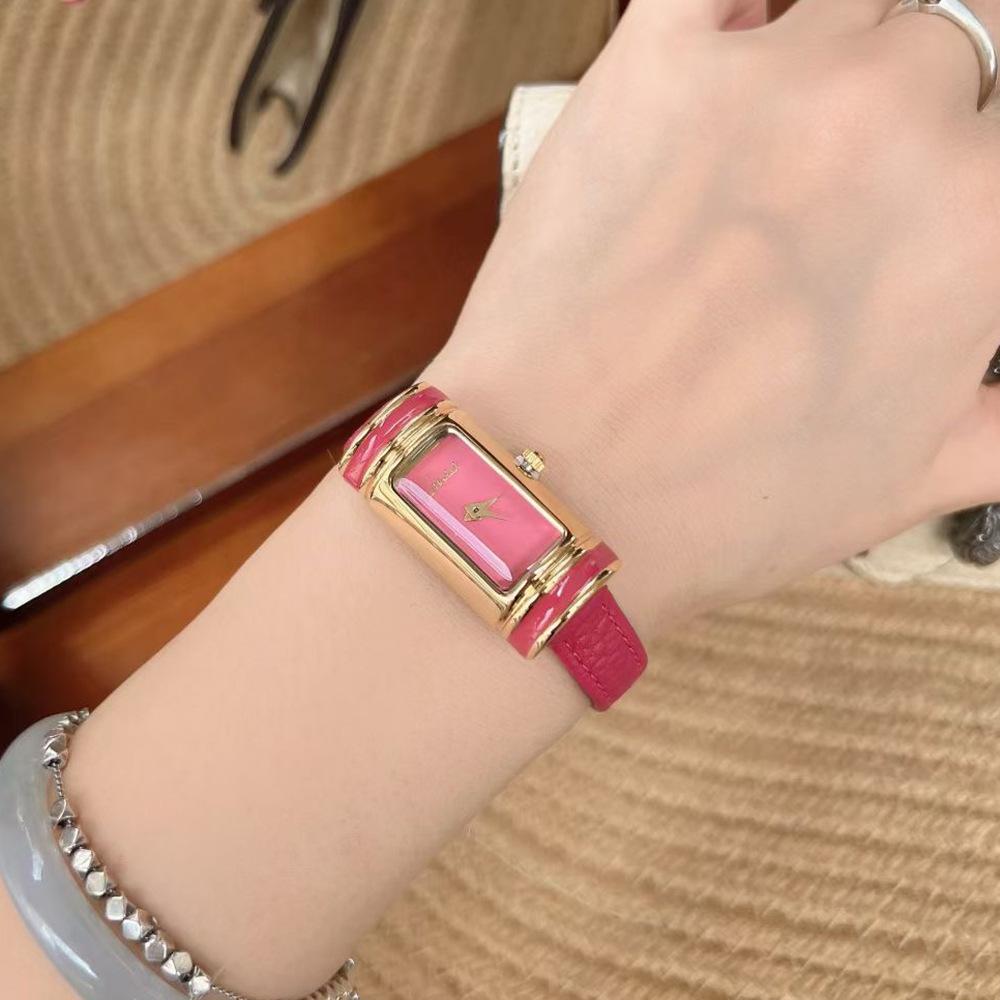 Женские часы Ankola Red Belt Макарон Длинные Овальные Трехмерные Маленькие Золотые Слитки Часы