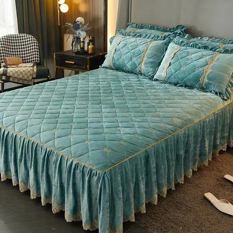 Luxury Solid Color Crystal Velvet Quilted Bedspread King Queen Size Lace Soft Coral Fleece Bed Skirt Not Including Pillowcase