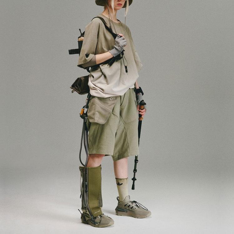 adidas Футболка Originals X Hamcus Collaboration SS23 с круглым вырезом и коротким рукавом, спущенными плечами, унисекс, цвет слюды-розовый HY4193