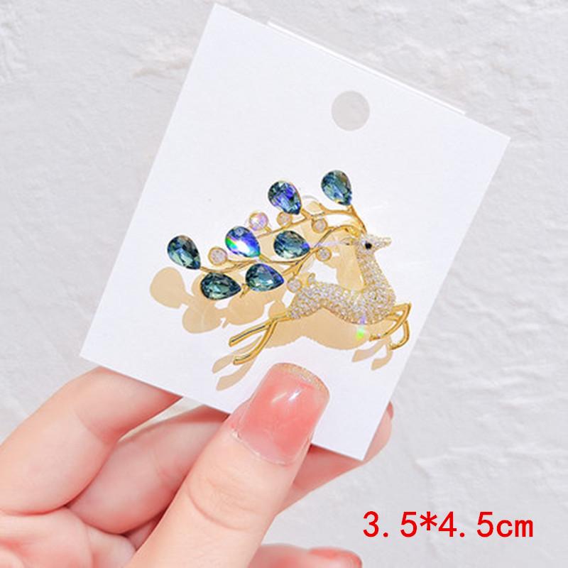 Элегантная брошь в виде оленя из синего кристалла — модный аксессуар в стиле знаменитостей