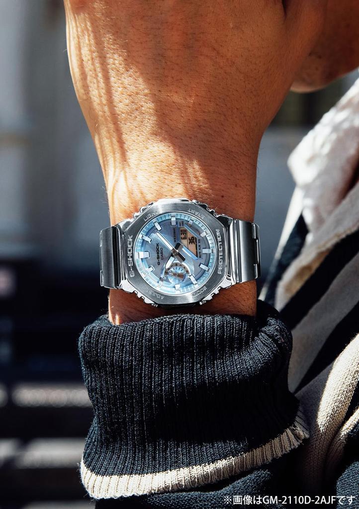 Часы Casio G-Shock [Официальный японский продукт] Модель с металлическим безелем и браслетом GM -2110D-2AJF / -2110D-4AJF Мужские Серебристый