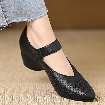 Новые китайские повседневные туфли с неглубоким вырезом, женские, весна-лето 2025, новые, полые, лакированные, на ультрамягкой подошве, удобные сандалии на танкетке