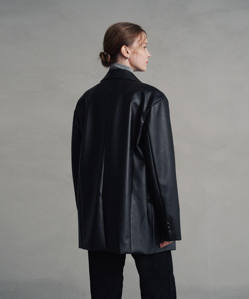 Черная объемная куртка Marrot из веганской кожи