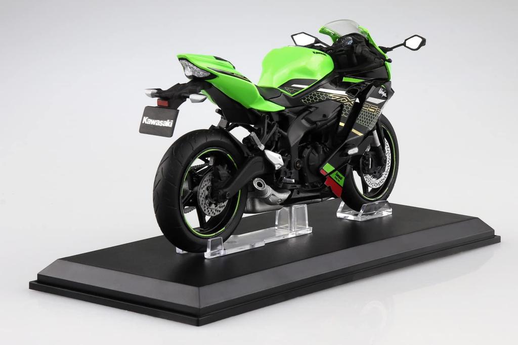 Skynet Completed Bike Kawasaki Ninja Lime Green x Ebony 1/12 ZX-25R