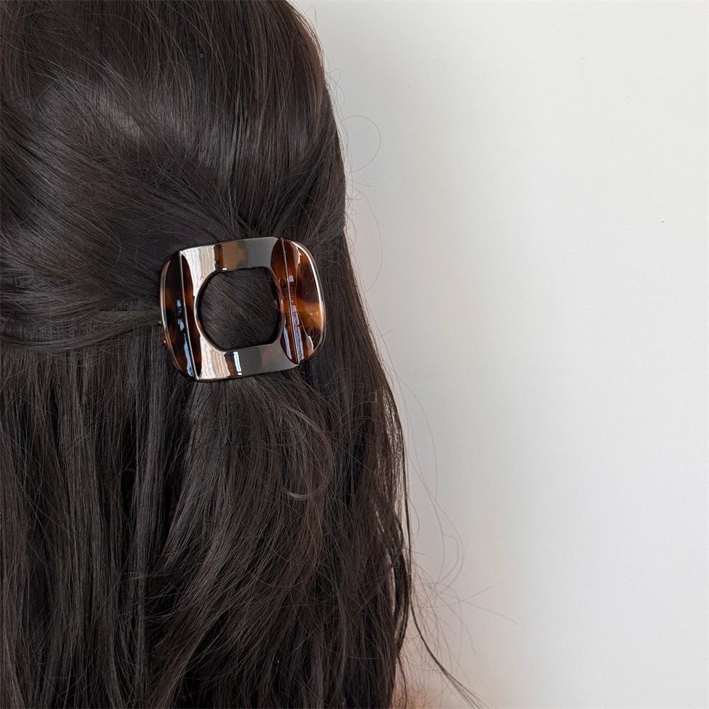 Retro High-End Shark Clip, Women'S Back Of The Head Grab Clip, Versatile Half Tie Hair Hairpin, Elegant Hair Accessory
