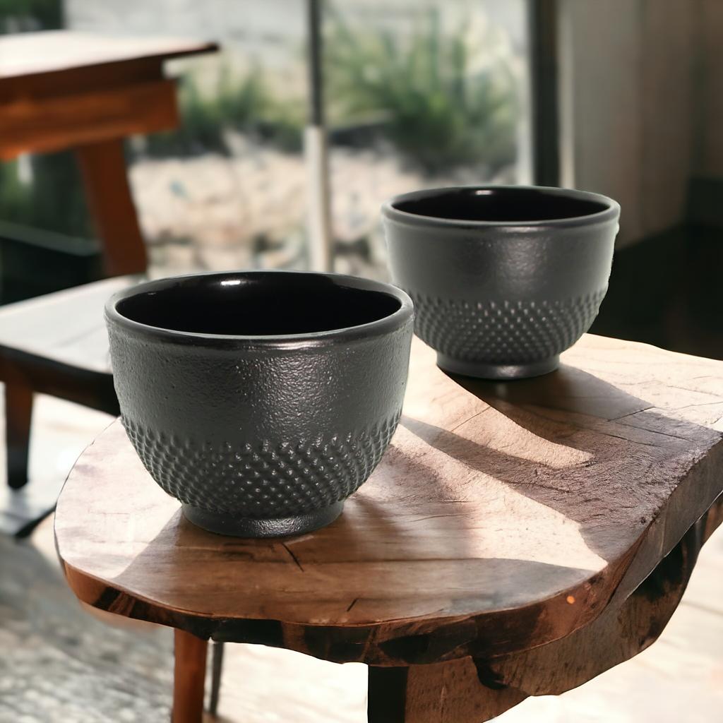 CAST IRON KETTLE 0.8L TEA AND HERB INFUSER 2x CUPS PLATE