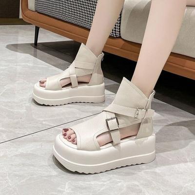 Женские вечерние босоножки с полым каблуком