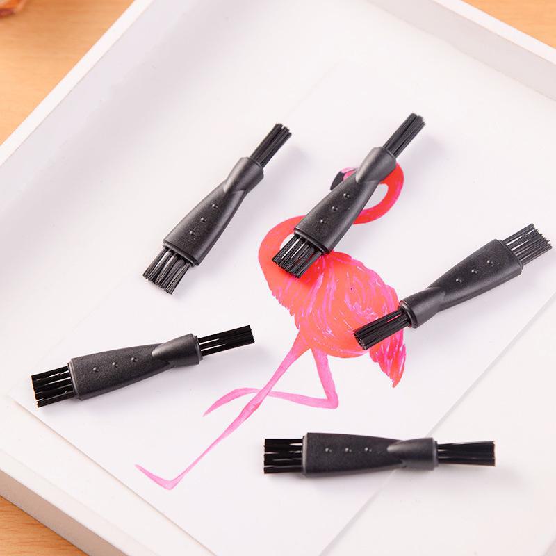 Двойная щетка для чистки бритвы и машинки для стрижки — инструмент для удаления пыли с мелкой бытовой техники