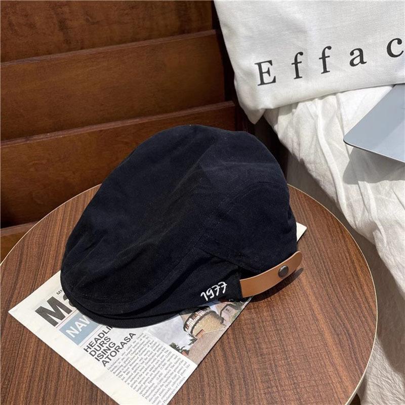 Korean Retro Anti-Forward Hat Women'S Casual Versatile Face Small Beret Artist Sunshade Cap