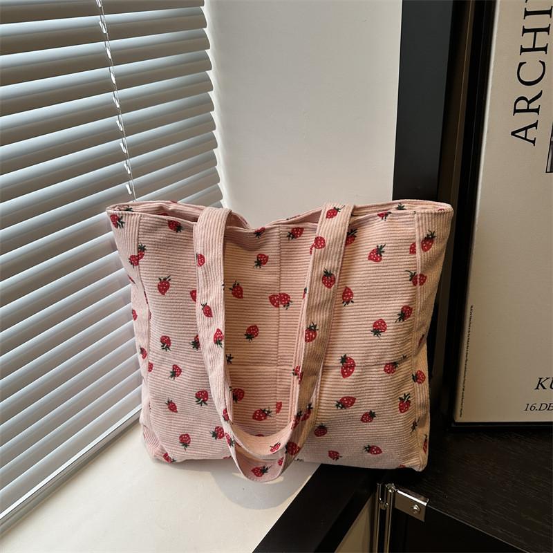 Chic Large Capacity Shoulder Bag For Women Perfect For Spring And Summer Casual Outfits In Multiple Colors