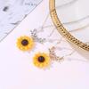1 Pcs Pearl New Creative Sunflower Pendant Necklaces Vintage Fashion Daily Jewelry Temperament Cute Sweater Necklaces for Women