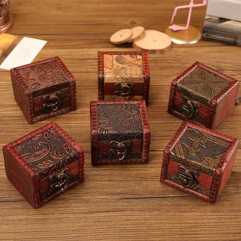 Exquisite European Vintage Wooden Small Storage Box Creative Badge Brooch Jewelry Box Imitate-Old Hand Made Tabletop Ornament