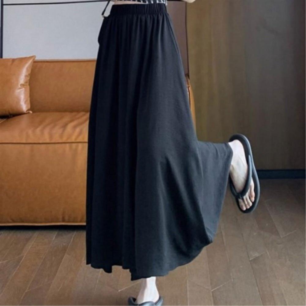 New Arrivals Open Run Women Bermuda Wide 8 Part Pants White Black