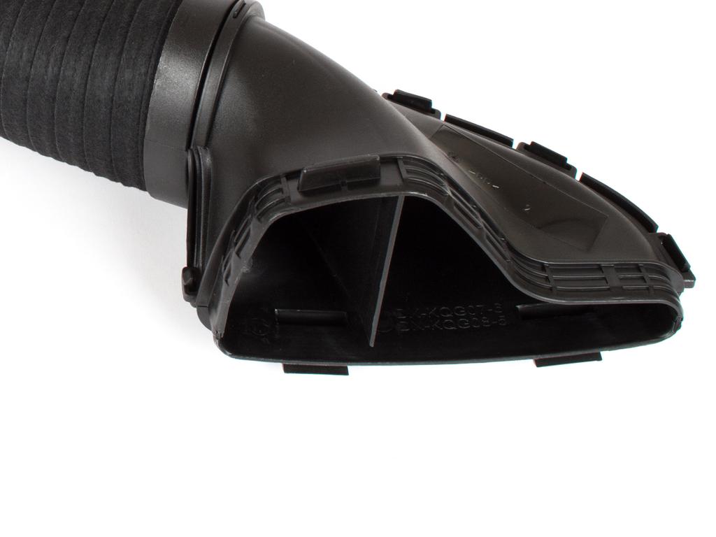 Mercedes CL203 C-Klassa 02-08 1.8 Petrol air filter hose