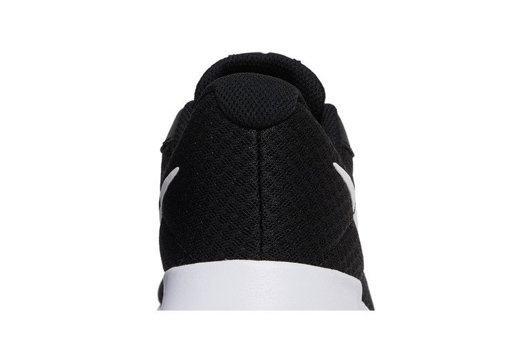Мужские кроссовки Nike Tanjun Черный Белый Едва заметный Вольт Черный/Едва заметный Вольт/Черный/Белый