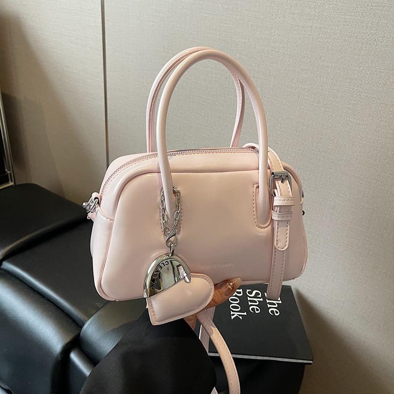 Trendy texture handbag 2025 autumn new fashion foreign style shoulder bag large capacity solid color simple messenger bag