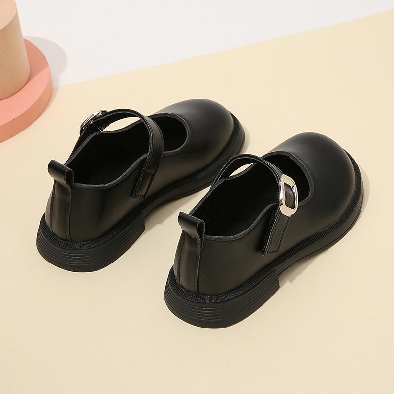 Детская черная школьная обувь для мальчиков 2024 года, нескользящая, простая, детская, модная, дышащая, повседневная обувь для девочек, весна и лето