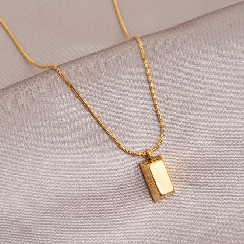 2025 Роскошное ожерелье из титана золотистого оттенка: Высококачественная женская цепочка для свитера